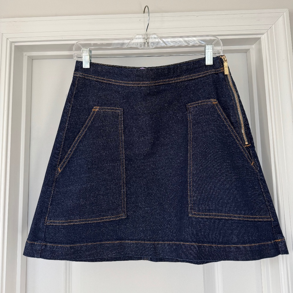 Ted Baker London  Dark Wash denim mini skirt. Size 3.